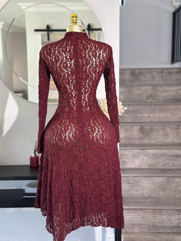Burgundy Lace midi Dress