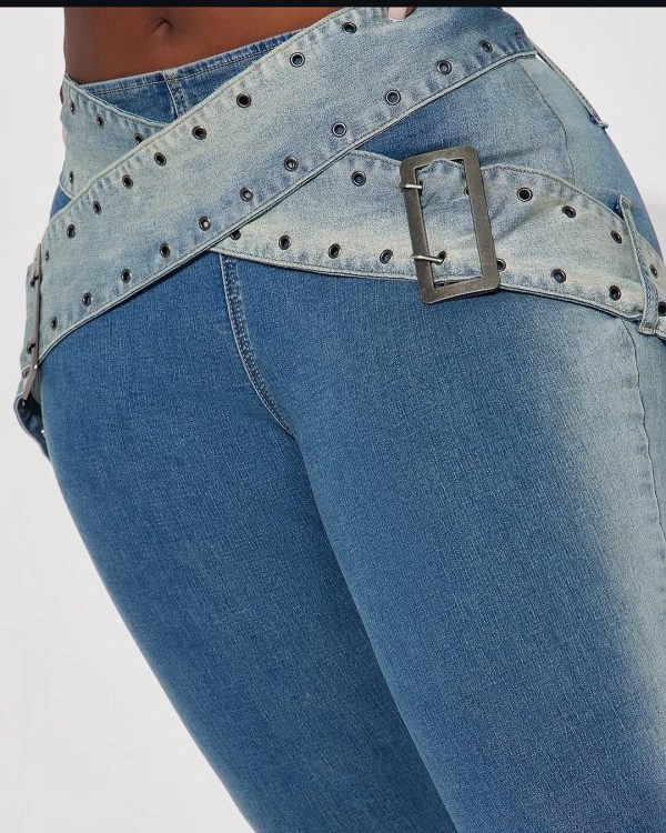 SaveClip.App_482770791_18274302304265586_1444688528681953165_n.jpg Fashionova Belted Denim Pants