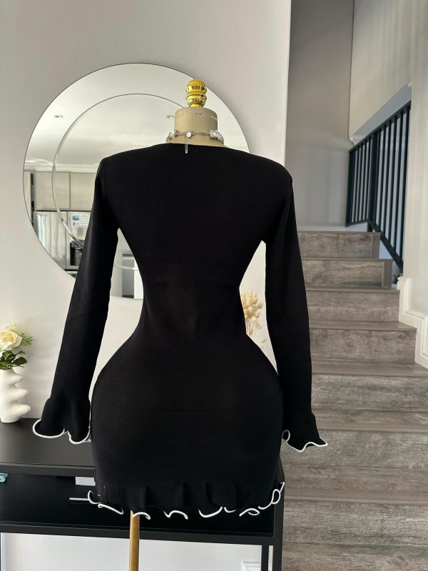 Knitted monochromatic Dress
