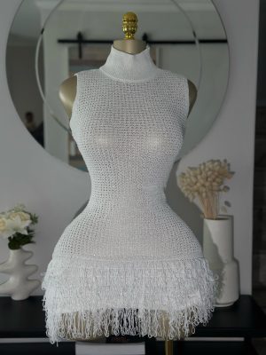 WhatsApp-Image-2025-04-22-at-17.11.53_f19bfa26-scaled-1.jpg White knitted fringe dress