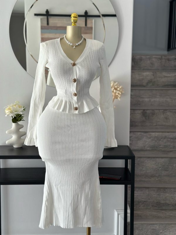 Fish tail white skirt set